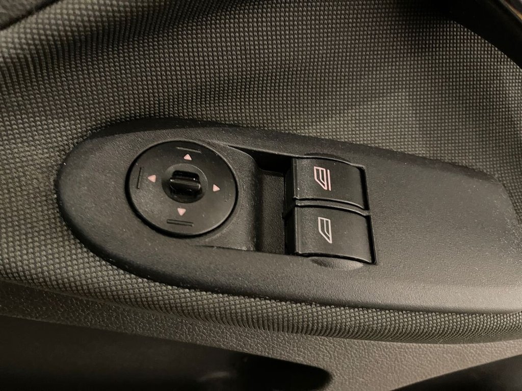 Used Ford C-Max 2010 for sale - 77200523: Photo 18