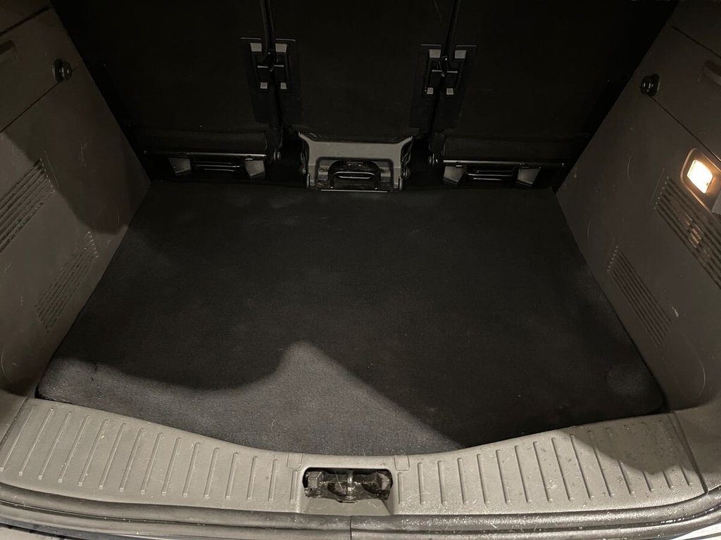 Used Ford C-Max 2010 for sale - 77200523: Photo 24