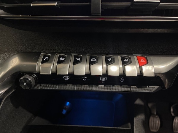 Used Peugeot 3008 2018 for sale - 75986428: Photo 17