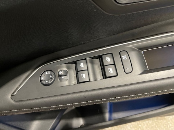 Used Peugeot 3008 2018 for sale - 75986428: Photo 18