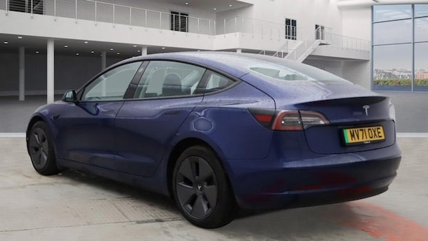 Used Tesla Model 3 2021 for sale - 76345787: Photo 3