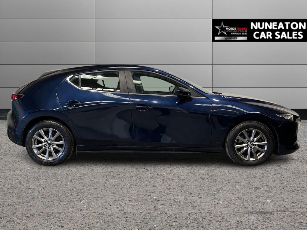 Used Mazda Mazda3 2019 for sale - 76039738: Photo 2