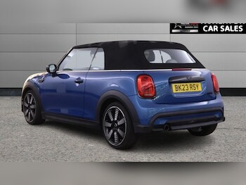Used MINI Convertible 2023 for sale - 78797982: Photo