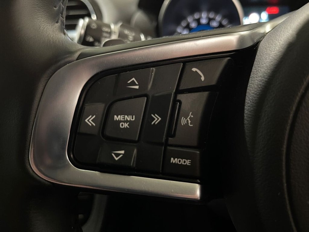 Used Jaguar F-Pace 2018 for sale - 77327924: Photo 24