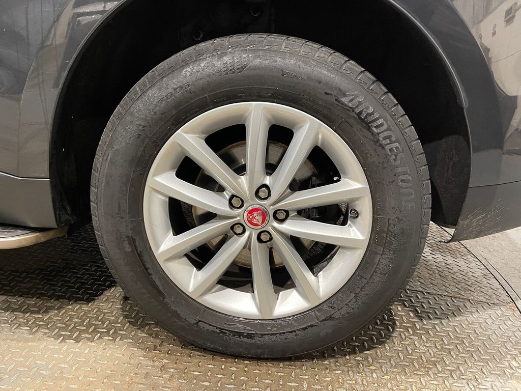 Used Jaguar F-Pace 2018 for sale - 77327924: Photo 32