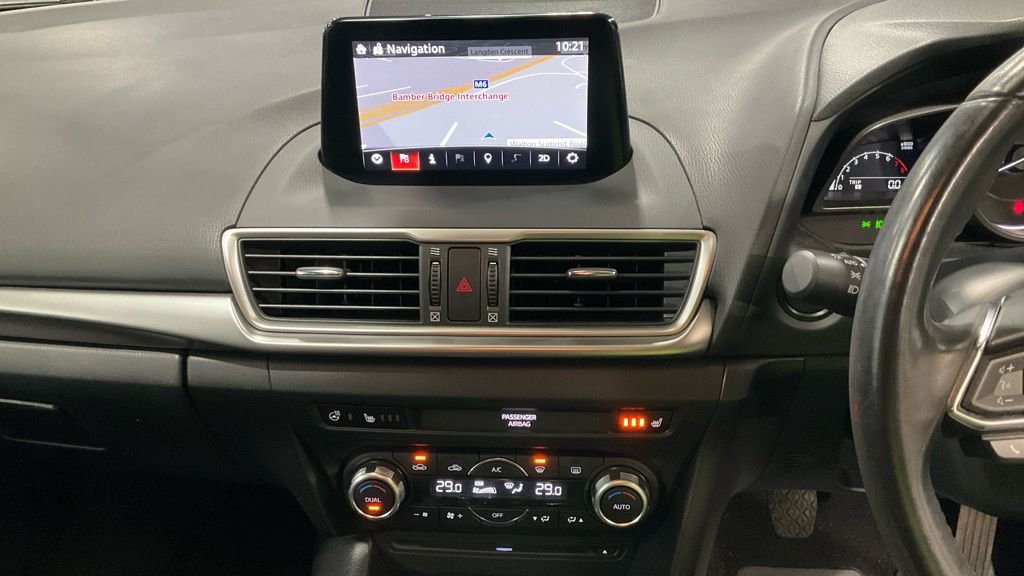 Used Mazda Mazda3 2018 for sale - 77122020: Photo 11