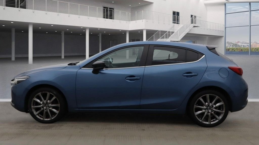 Used Mazda Mazda3 2018 for sale - 77122020: Photo 6