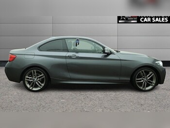 Used BMW 2 Series 2018 for sale - 77821212: Photo