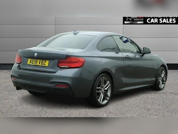 Used BMW 2 Series 2018 for sale - 77821212: Photo