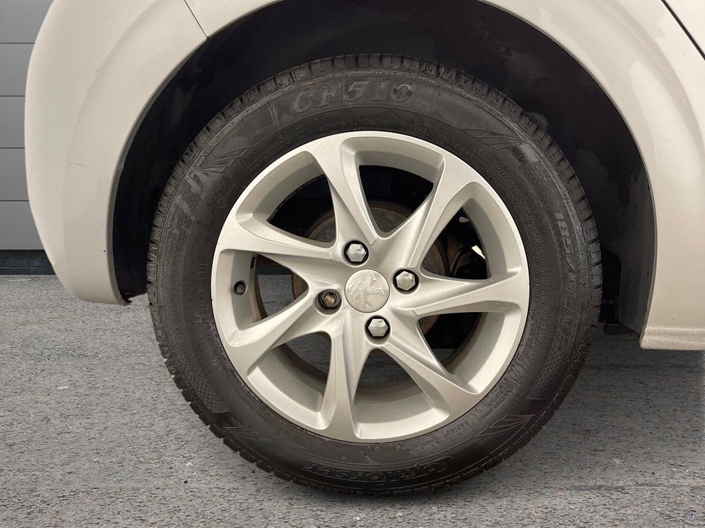 Used Peugeot 208 2014 for sale - 77764712: Photo 12