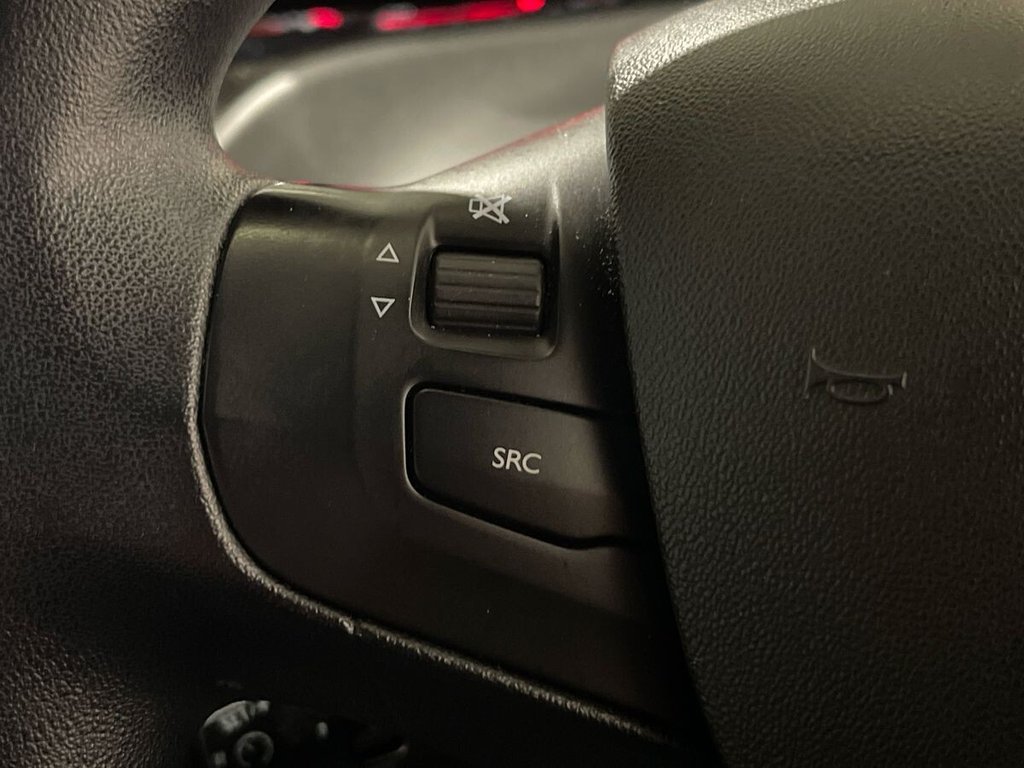 Used Peugeot 208 2014 for sale - 77764712: Photo 22