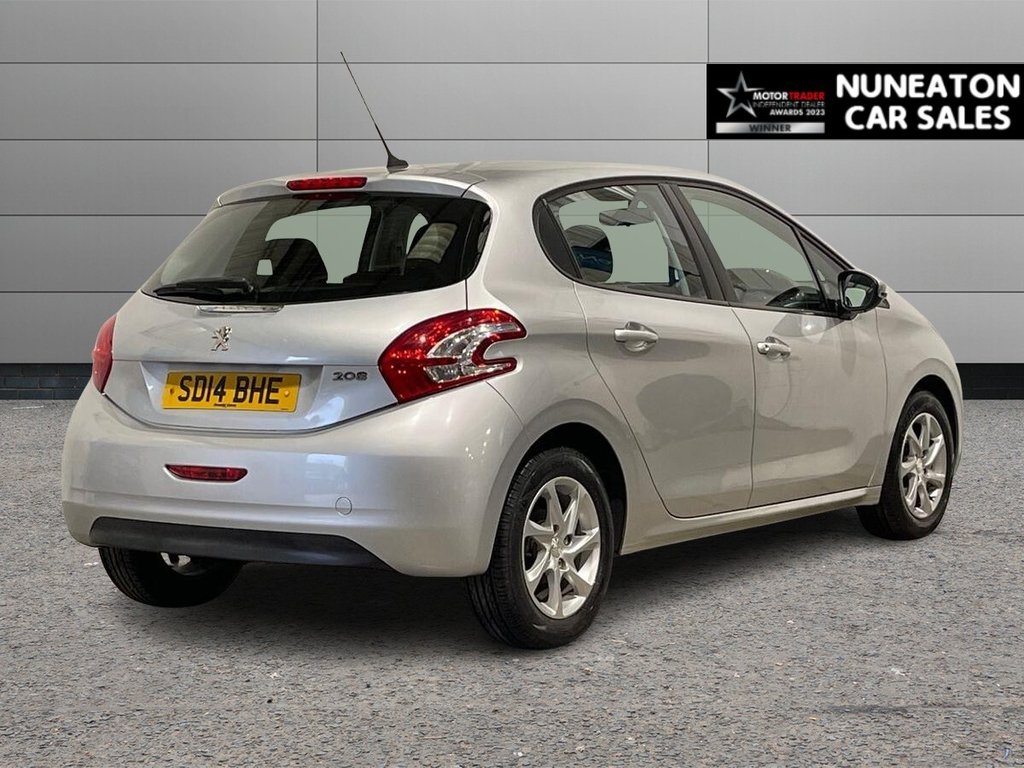 Used Peugeot 208 2014 for sale - 77764712: Photo 3