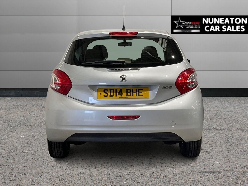 Used Peugeot 208 2014 for sale - 77764712: Photo 4