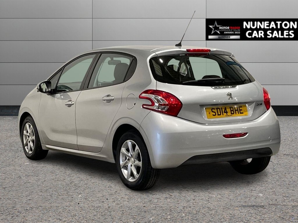 Used Peugeot 208 2014 for sale - 77764712: Photo 5