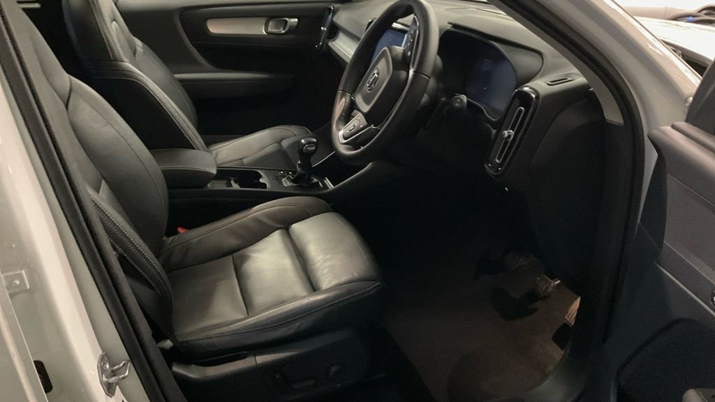 Used Volvo XC40 2019 for sale - 76966235: Photo 9