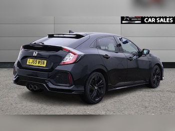 Used Honda Civic 2019 for sale - 79210086: Photo