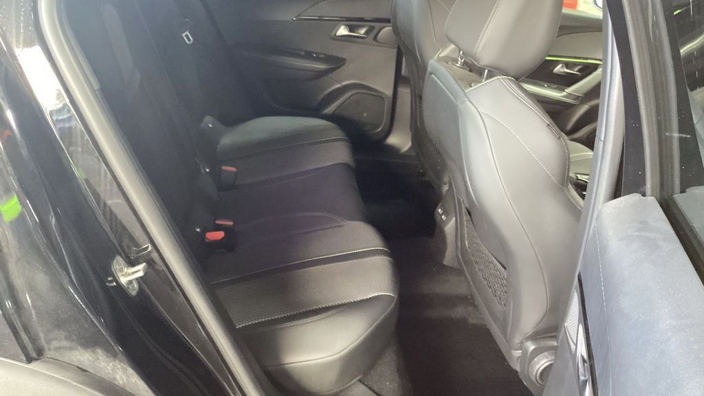 Used Peugeot 2008 2020 for sale - 76380121: Photo 8