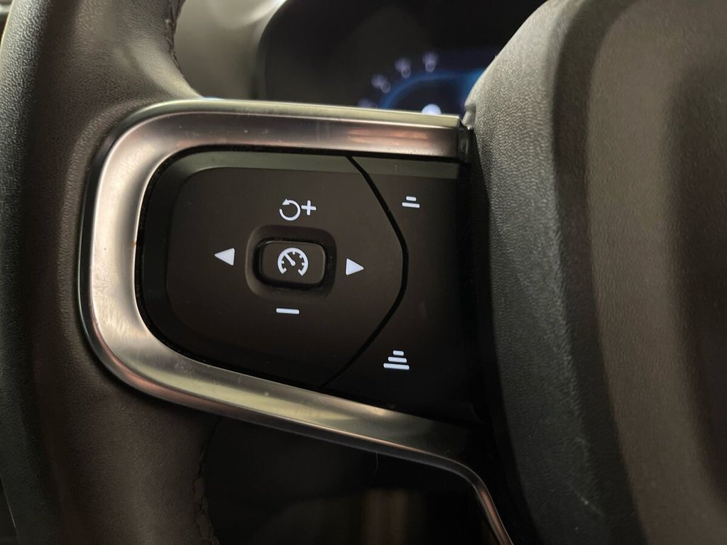 Used Volvo XC40 2023 for sale - 78166916: Photo 24