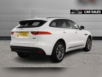 Used Jaguar F-Pace 2019 for sale - 77621549: Photo