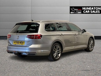 Used Volkswagen Passat 2017 for sale - 76797548: Photo