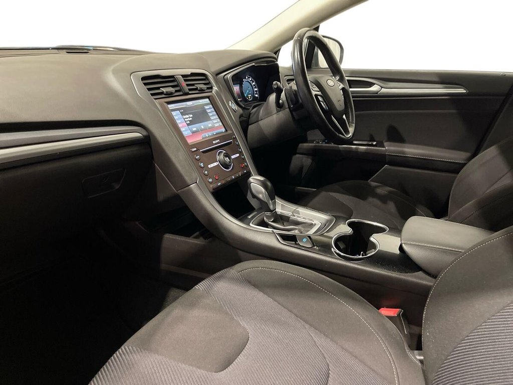 Used Ford Mondeo 2015 for sale - 76685996: Photo 14