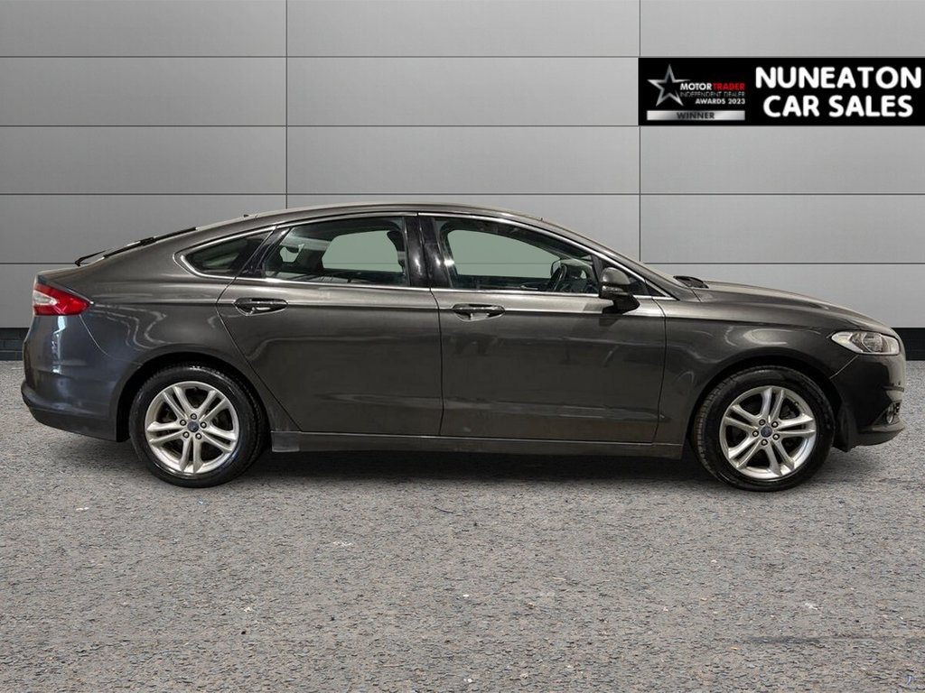 Used Ford Mondeo 2015 for sale - 76685996: Photo 2
