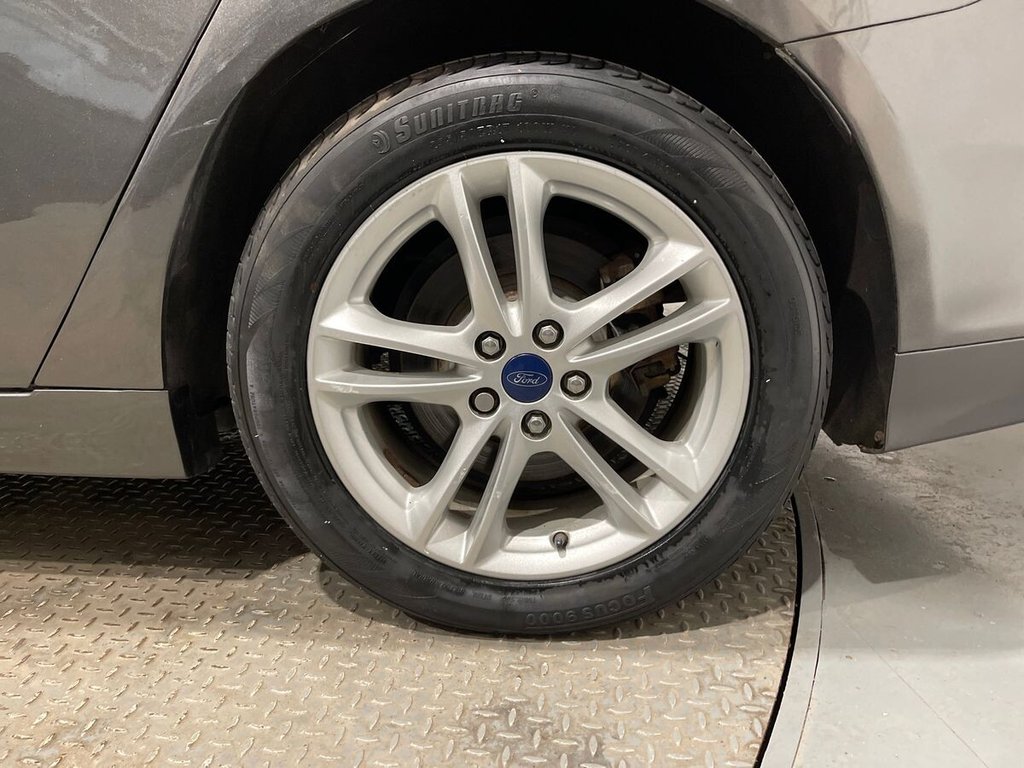 Used Ford Mondeo 2015 for sale - 76685996: Photo 32