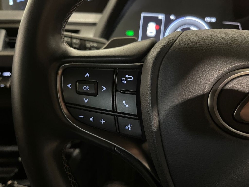 Used Lexus UX 2022 for sale - 77250065: Photo 23