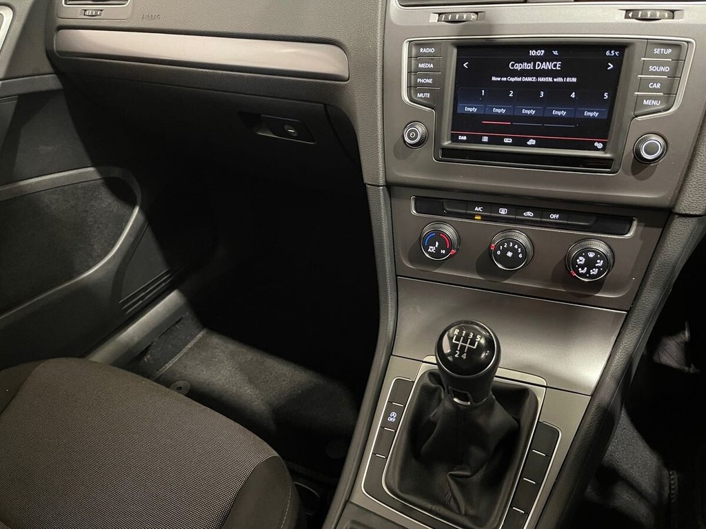 Used Volkswagen Golf 2016 for sale - 77764602: Photo 16