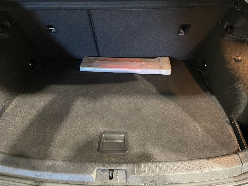 Used Volkswagen Golf 2016 for sale - 77764602: Photo 24