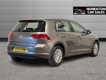 Used Volkswagen Golf 2016 for sale - 77764602: Photo