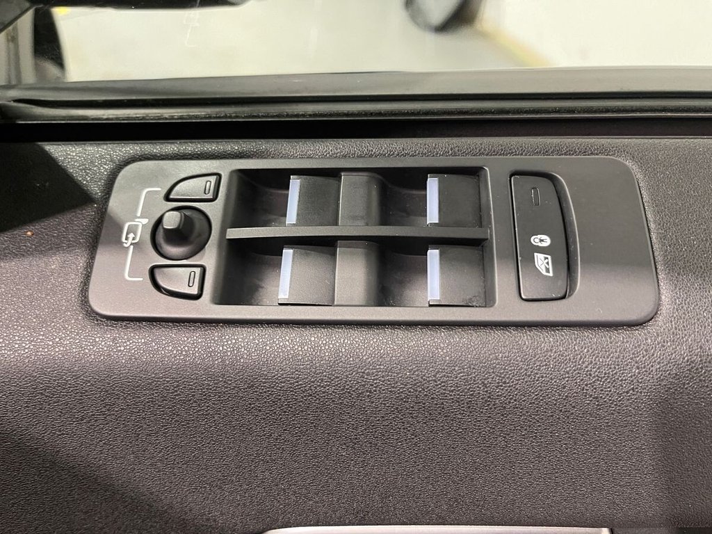 Used Land Rover Discovery Sport 2019 for sale - 76559316: Photo 17