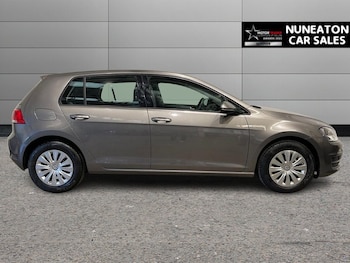 Used Volkswagen Golf 2016 for sale - 77327716: Photo