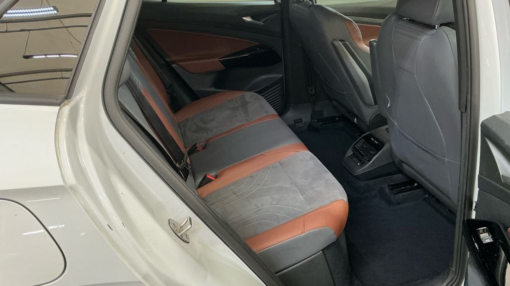 Used Volkswagen ID.4 2021 for sale - 76604631: Photo 8