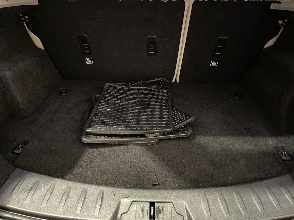 Used Jaguar E-Pace 2018 for sale - 76439345: Photo 28