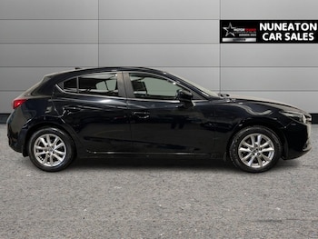 Used Mazda Mazda3 2018 for sale - 76190848: Photo 2