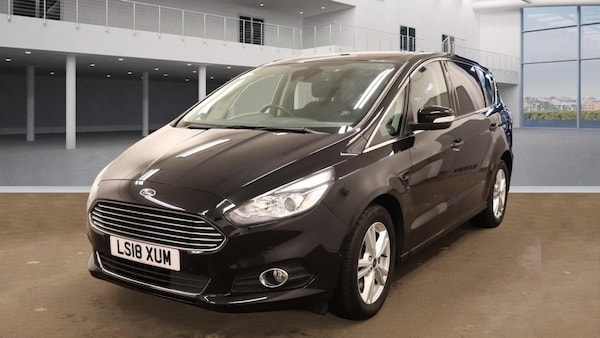 Used Ford S-Max 2018 for sale - 76235639: Photo 2
