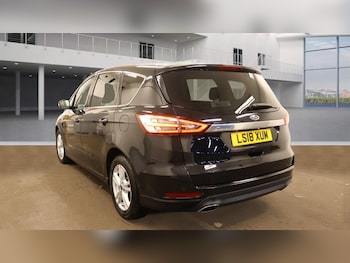Used Ford S-Max 2018 for sale - 76235639: Photo 3