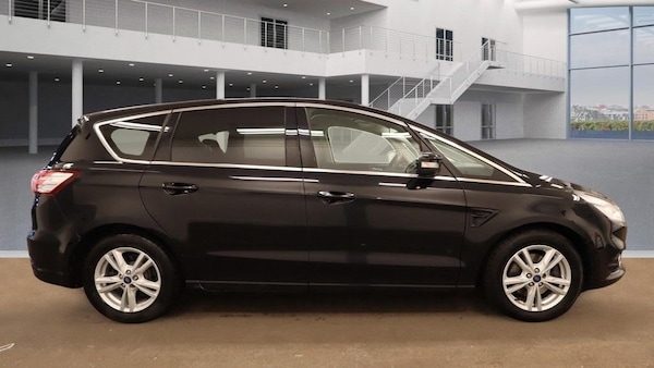 Used Ford S-Max 2018 for sale - 76235639: Photo 5