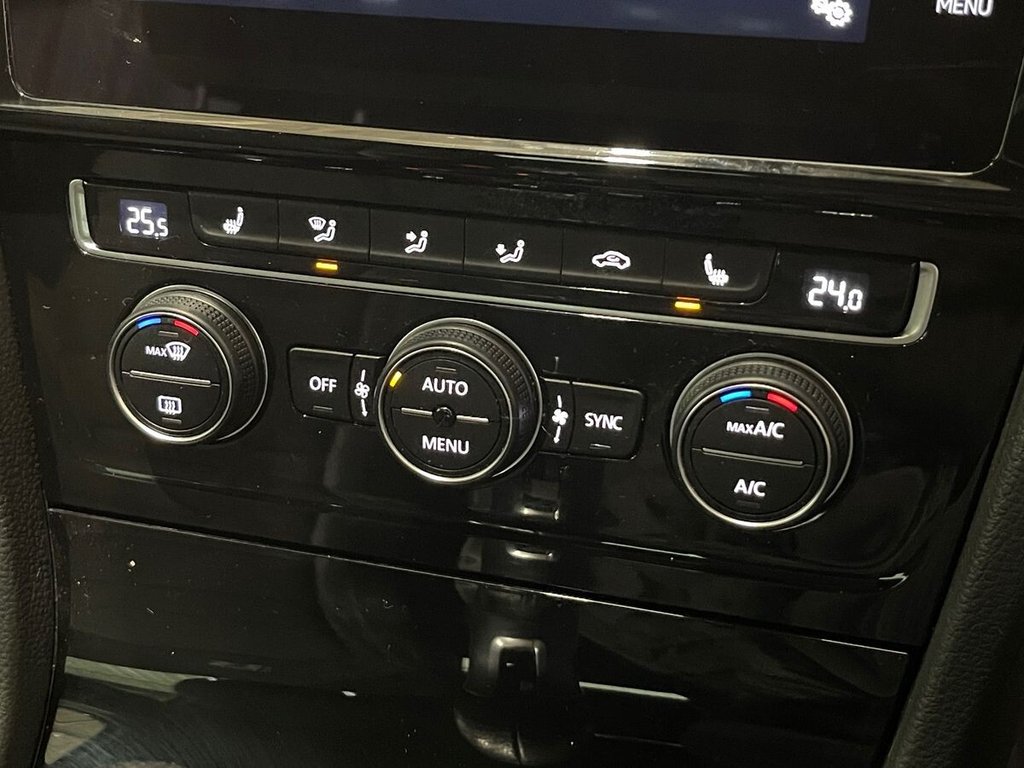 Used Volkswagen Golf 2017 for sale - 77048734: Photo 15