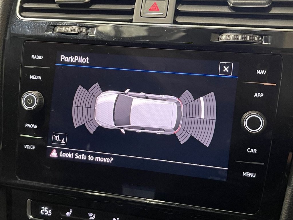 Used Volkswagen Golf 2017 for sale - 77048734: Photo 18