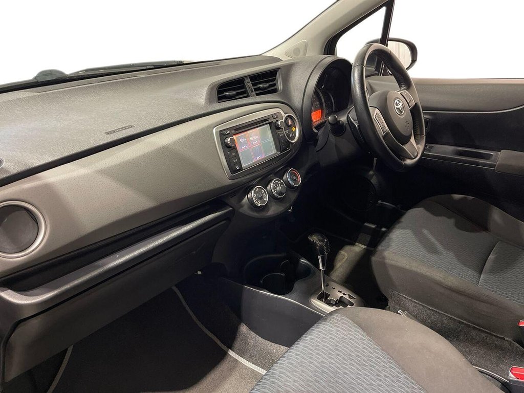 Used Toyota Yaris 2012 for sale - 77572238: Photo 13