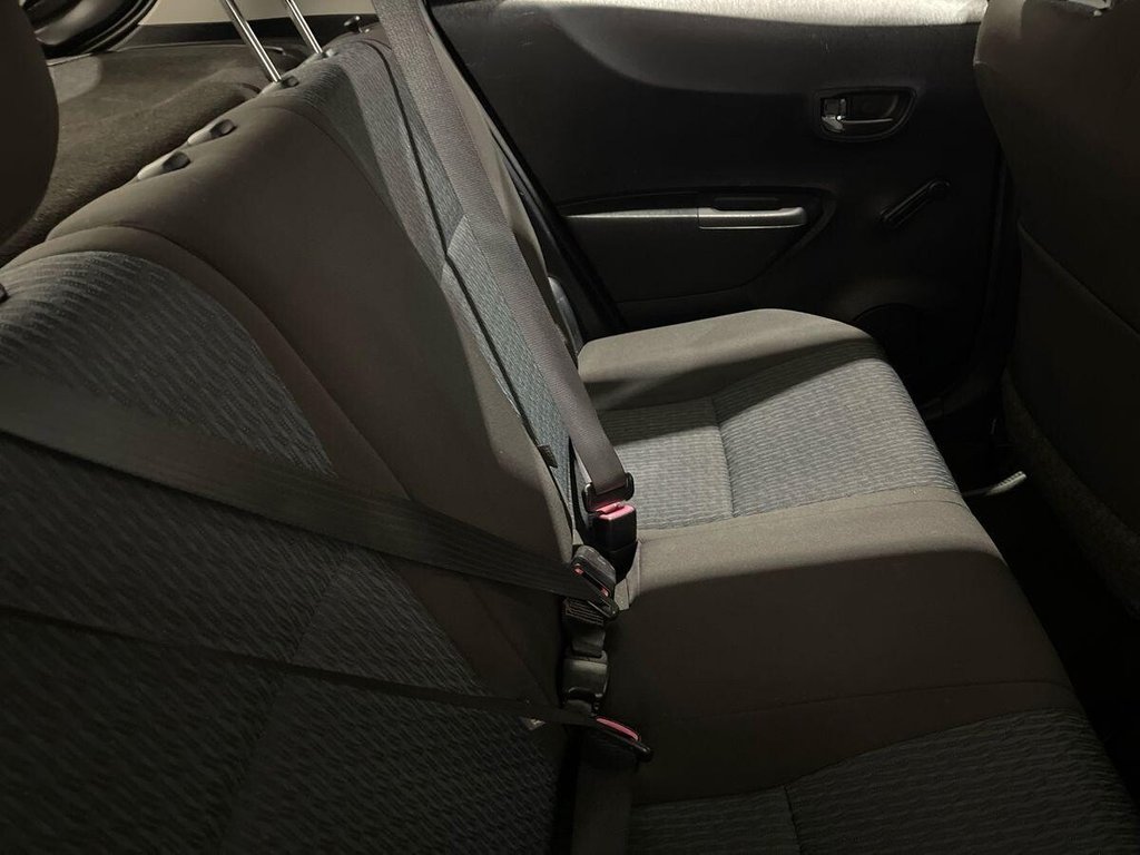 Used Toyota Yaris 2012 for sale - 77572238: Photo 21