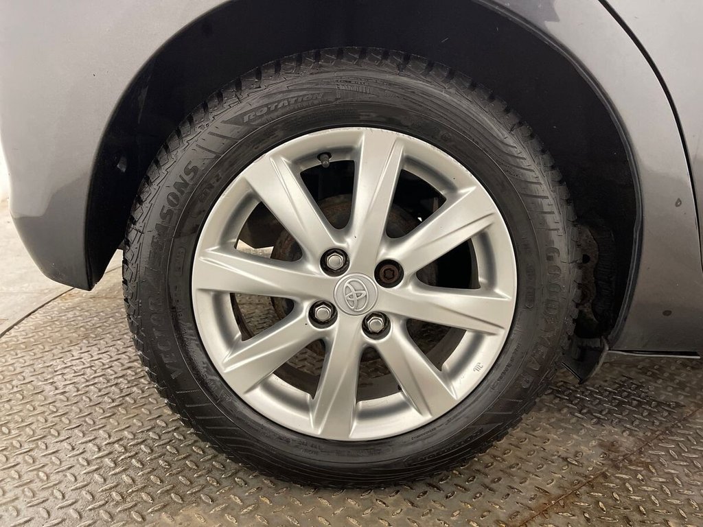 Used Toyota Yaris 2012 for sale - 77572238: Photo 23