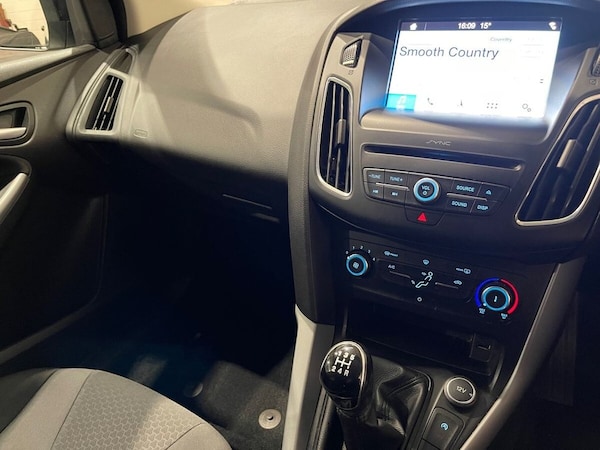 Used Ford Focus 2018 for sale - 76105795: Photo 16