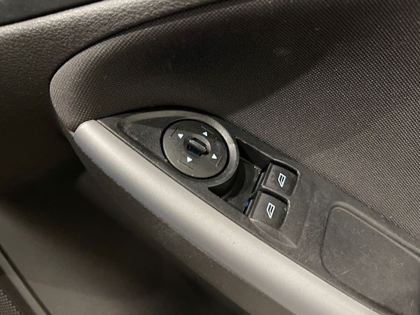 Used Ford Focus 2018 for sale - 76105795: Photo 18