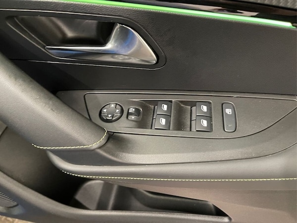 Used Peugeot 2008 2022 for sale - 76279359: Photo 18