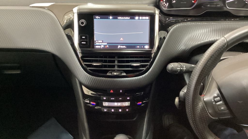 Used Peugeot 208 2018 for sale - 76356668: Photo 11