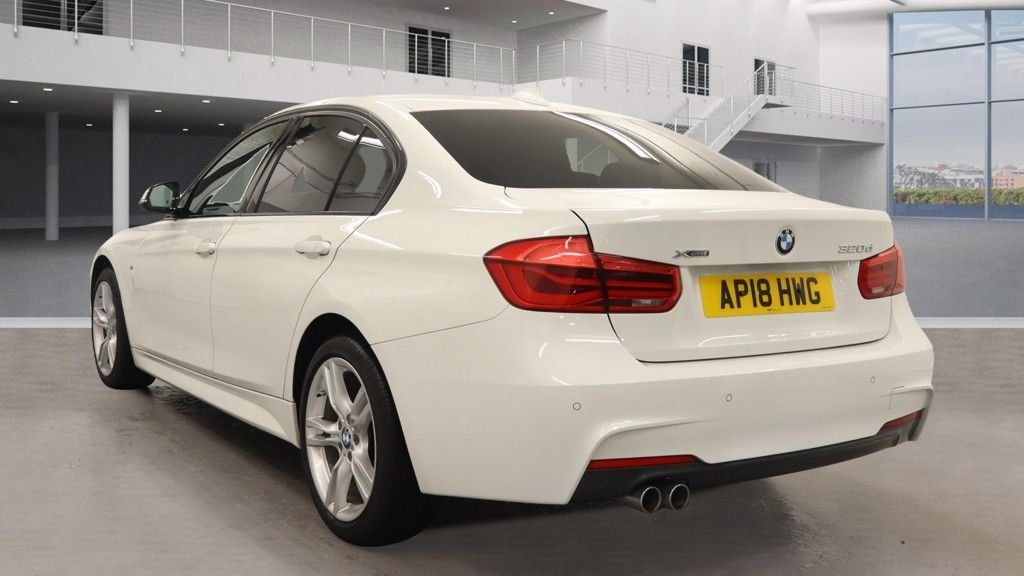 Used BMW 3 Series 2018 for sale - 76345599: Photo 3