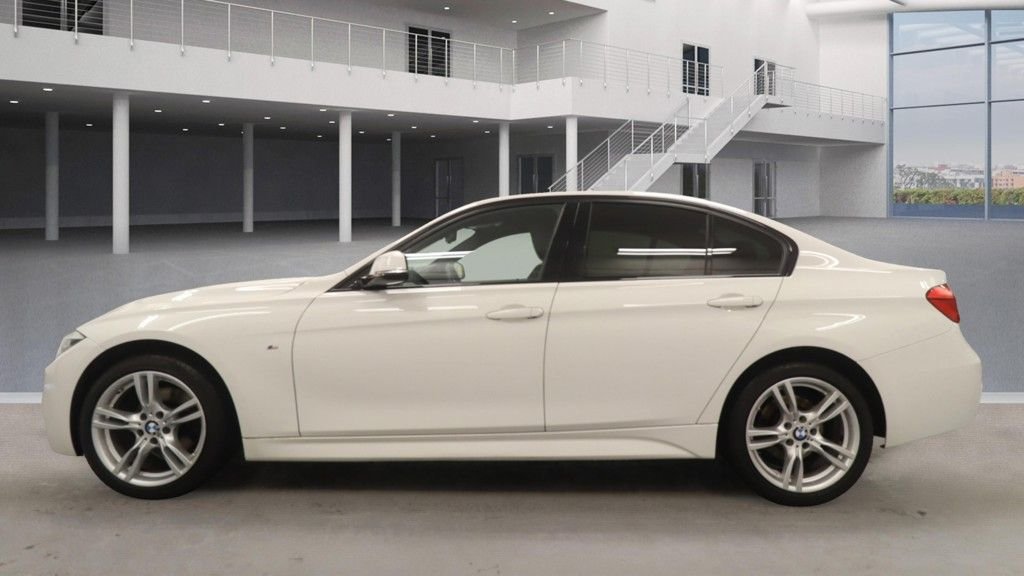 Used BMW 3 Series 2018 for sale - 76345599: Photo 6
